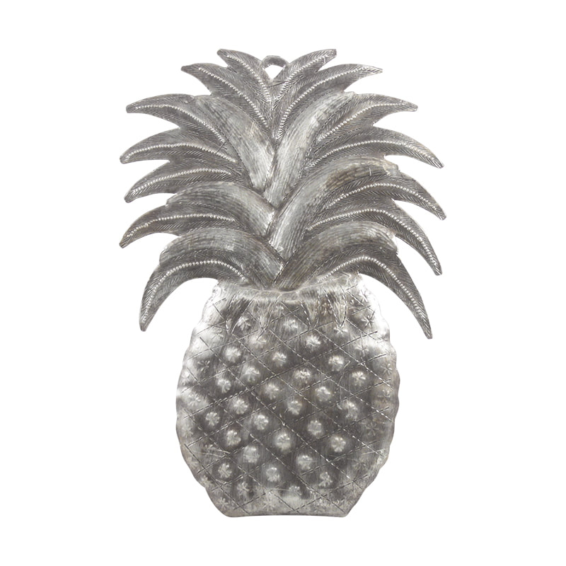 metal art pineapple